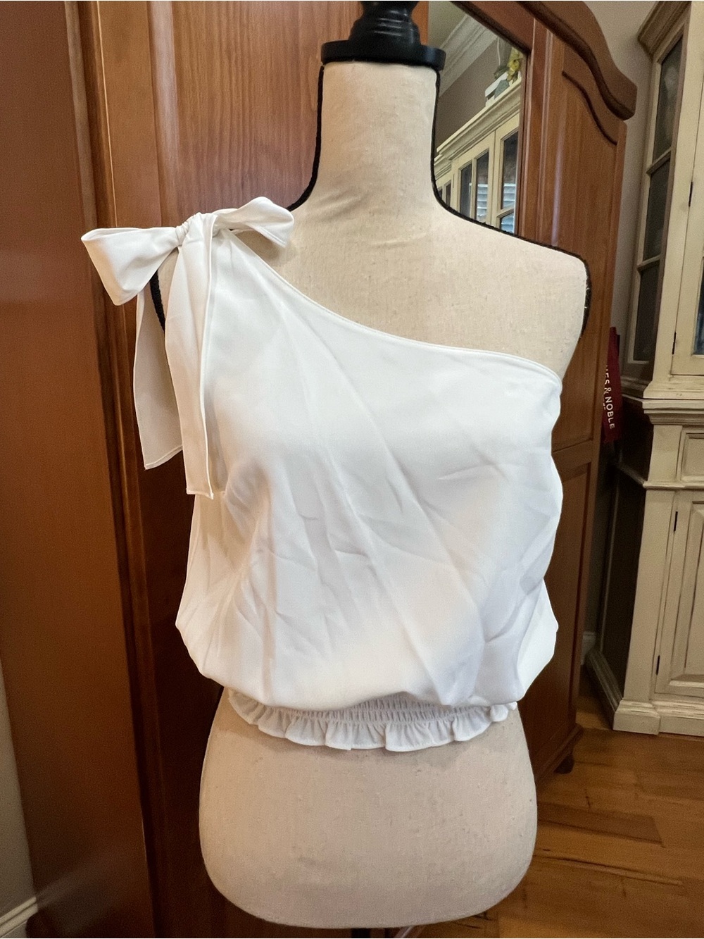 Amanda Uprichard White One-Shoulder Tie Shoulder Top